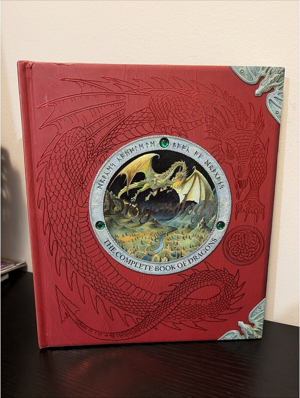 Dragonology: The Complete Book of Dragons by Ernest Drake (2003, Hardcover).